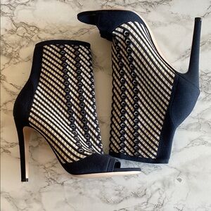 Elegant Black and Cream Women's Heels